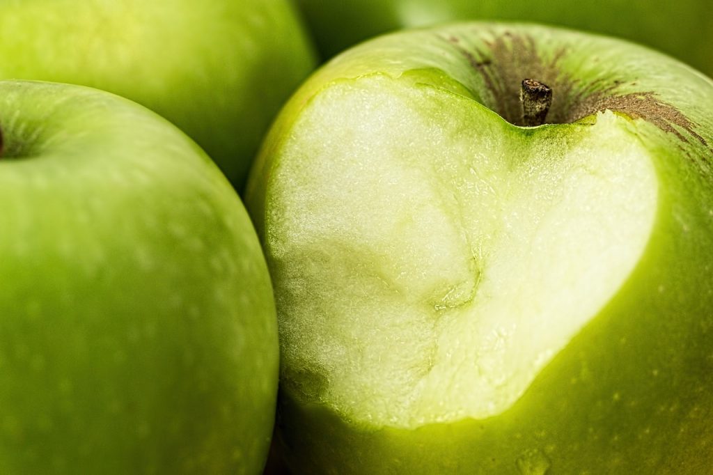green apple, bite, food-1051018.jpg
